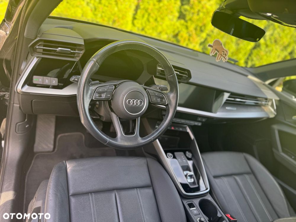 Audi A3 Sportback 35 TFSI S tronic - 3