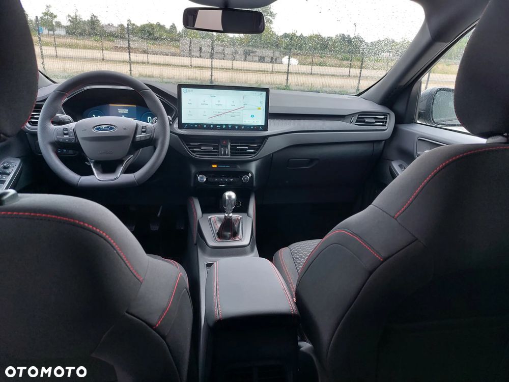 Ford Kuga 1.5 EcoBoost FWD ST-Line - 12