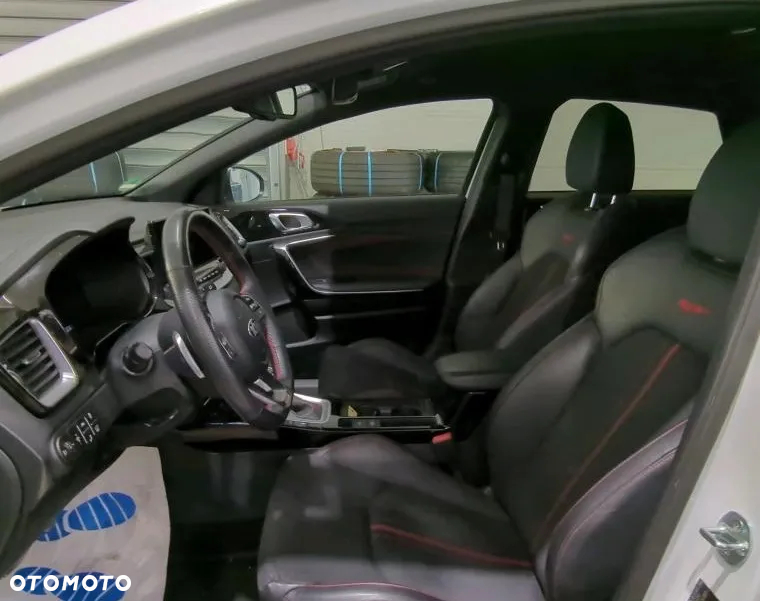 Kia ProCeed 1.6 T-GDI GT DCT - 7