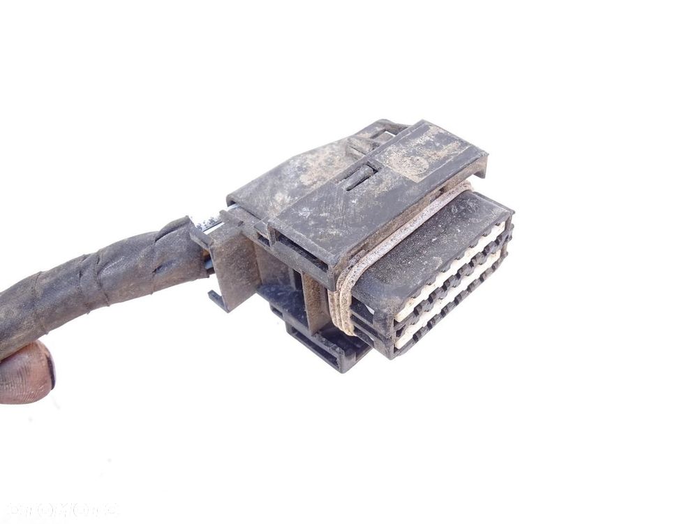ZBIORNIK PŁYNU ADBLUE POMPKA 8R0131877 2.0 TDI AUDI Q5 8R - 13