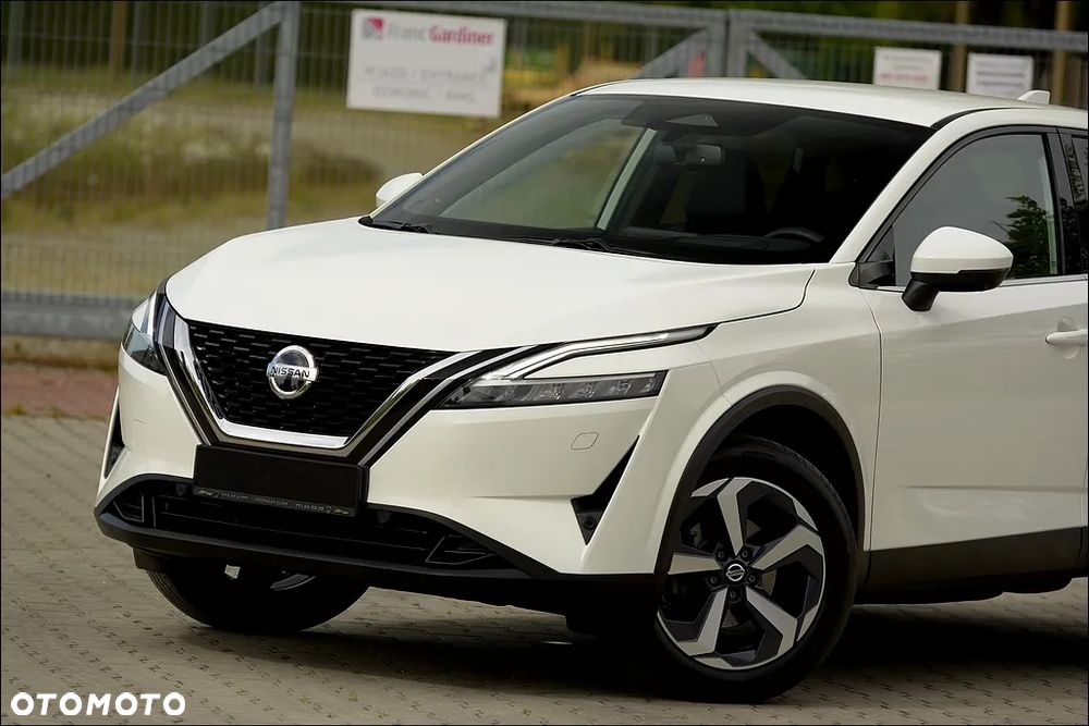 Nissan Qashqai 1.3 DIG-T MHEV Xtronic Tekna - 8