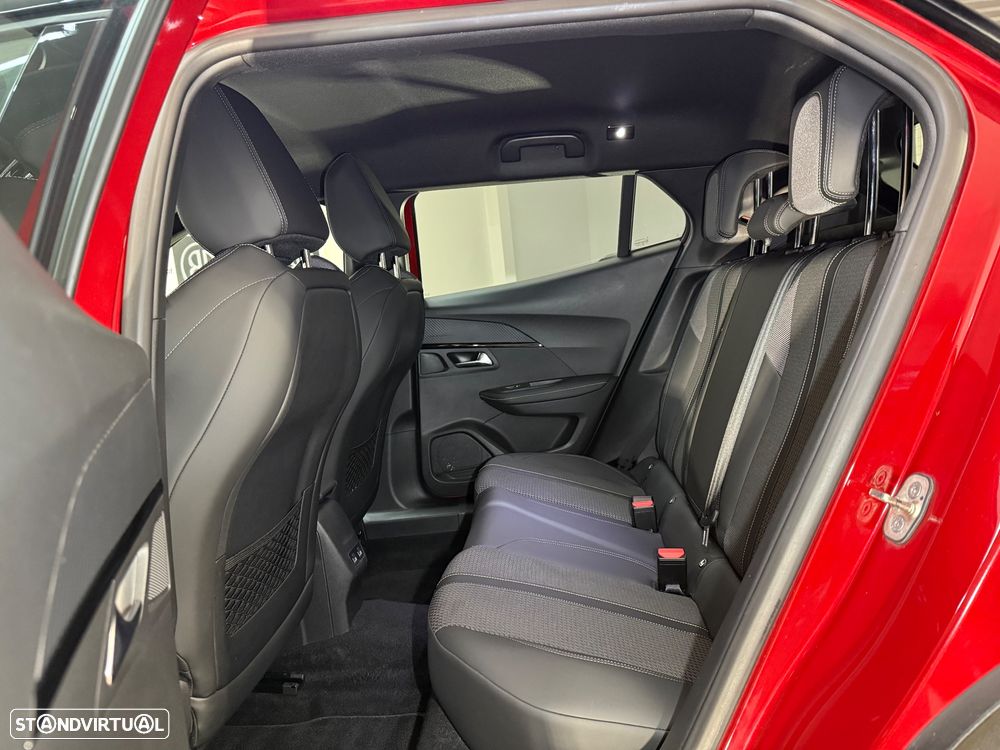 Peugeot 2008 1.2 PureTech GT Line EAT8 - 25