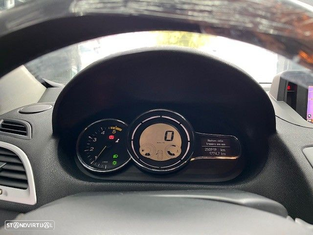 Renault Mégane 1.5 dCi Dynamique - 14