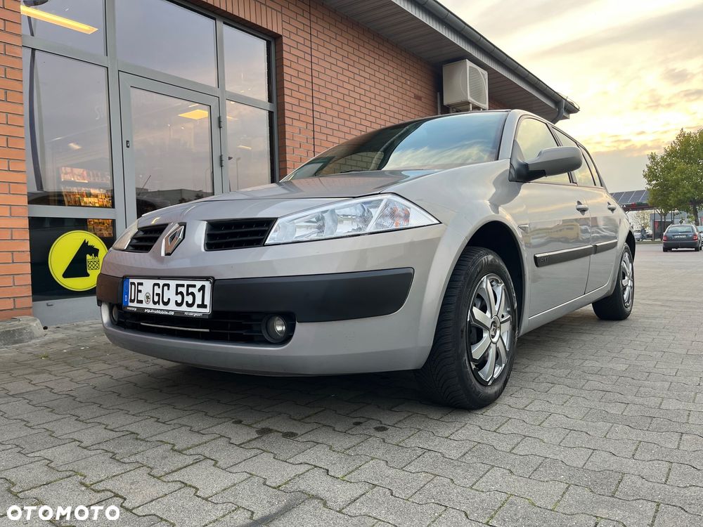 Renault Megane 2004 photo 2