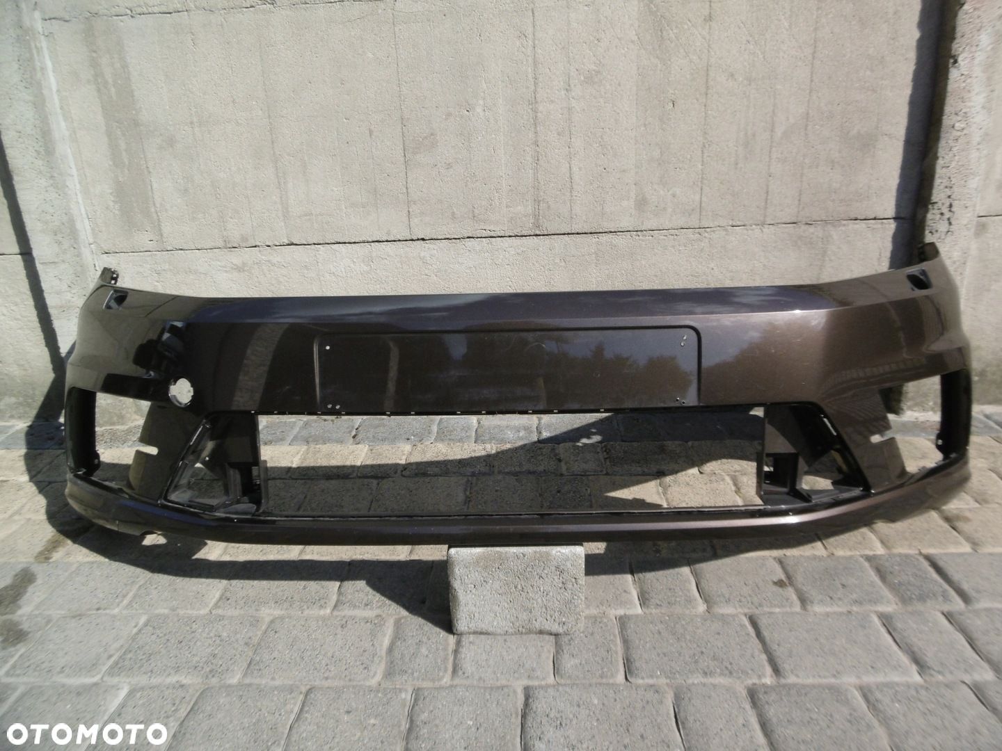 VW CADDY 2K5 LIFT 15r - zderzak przedni - 1