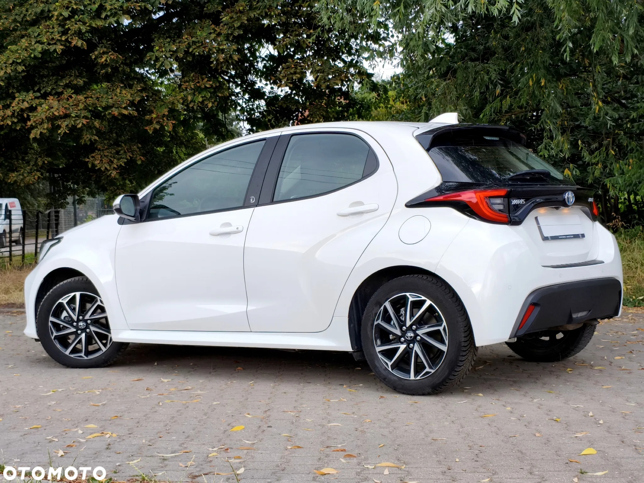 Toyota Yaris Hybrid 1.5 Comfort - 21