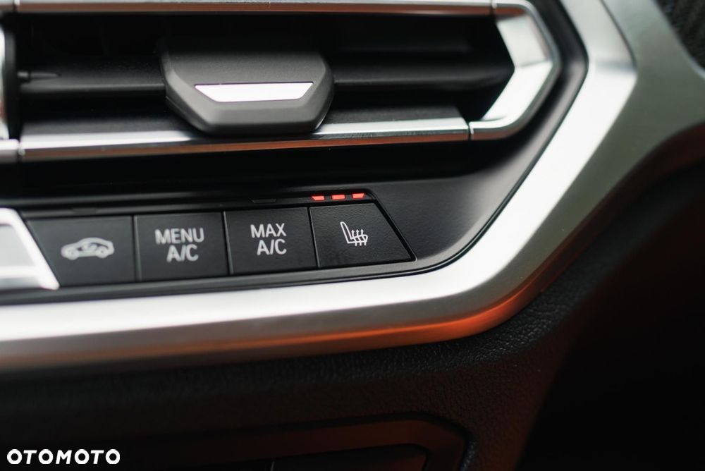 BMW M4 Competition M xDrive sport - 26