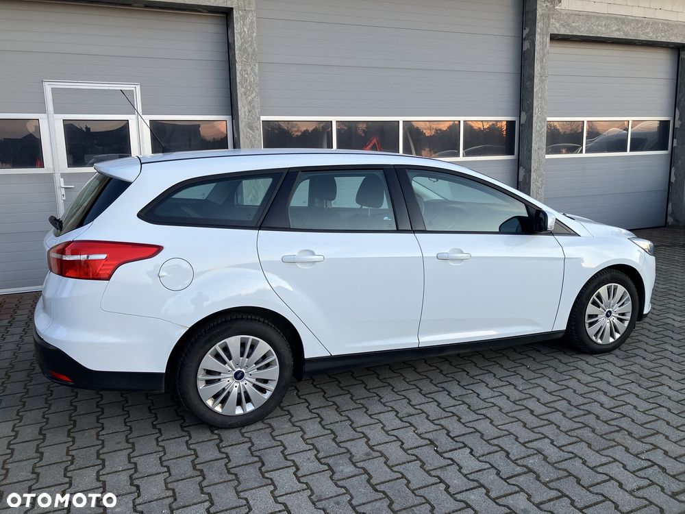 Ford Focus - 8