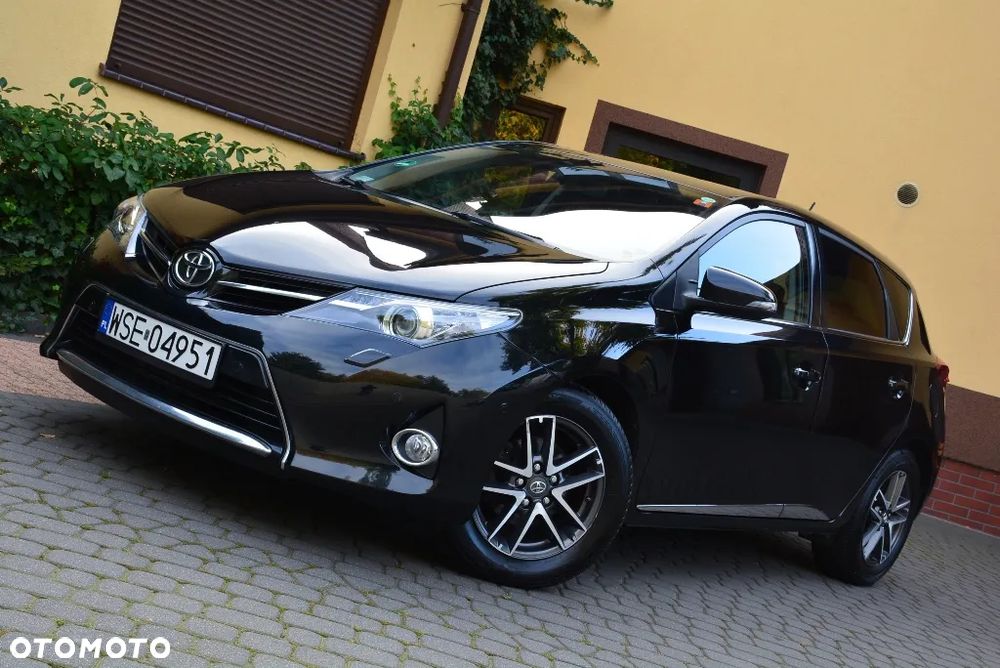 Toyota Auris 1.6 Premium Comfort - 18