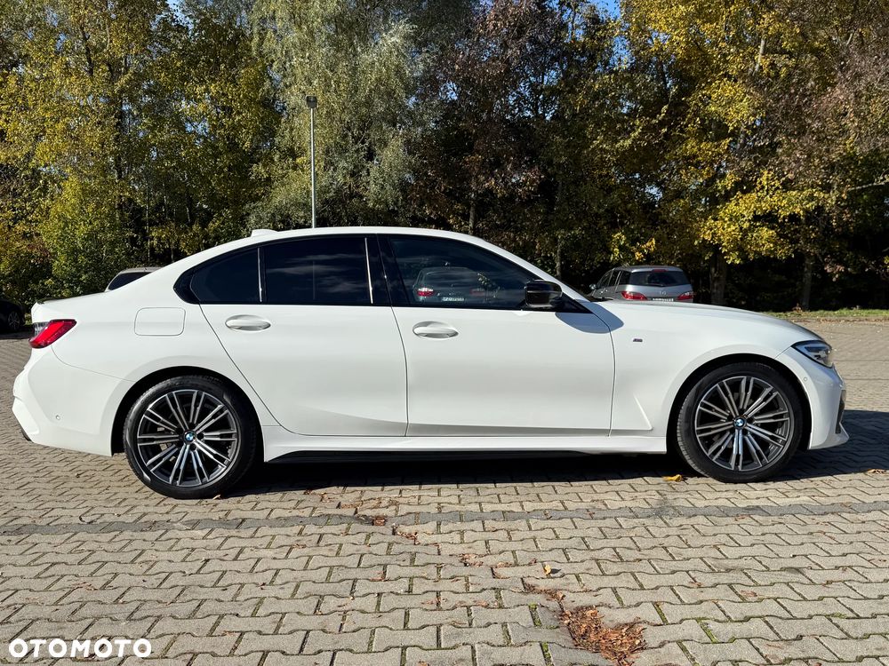 BMW Seria 3 320d xDrive M Sport sport - 4