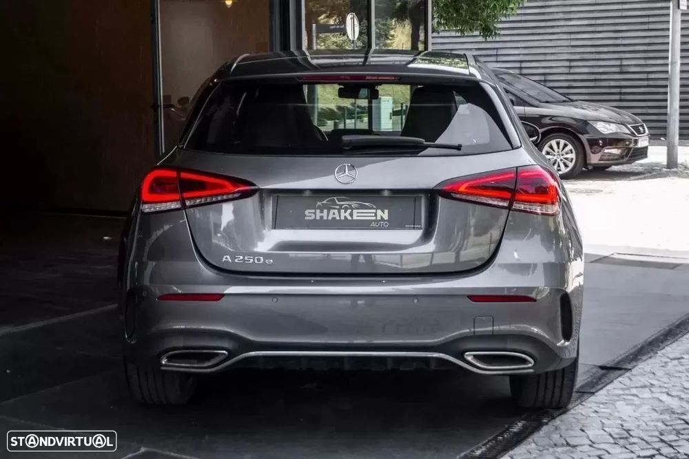 Mercedes-Benz A 250 e AMG Line - 10