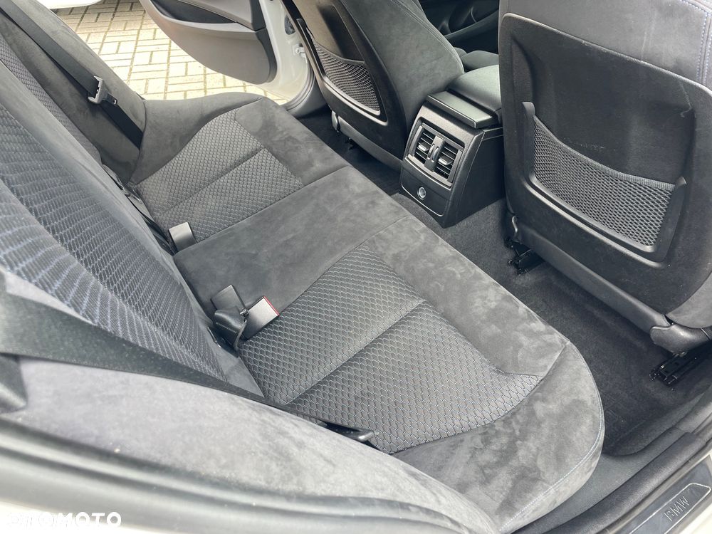 BMW Seria 1 118i M Sport - 24