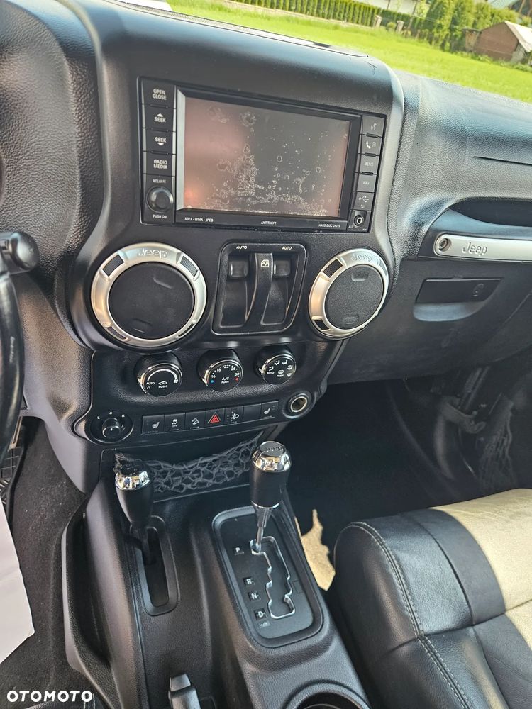 Jeep Wrangler 2.8 CRD Automatik Sahara - 11