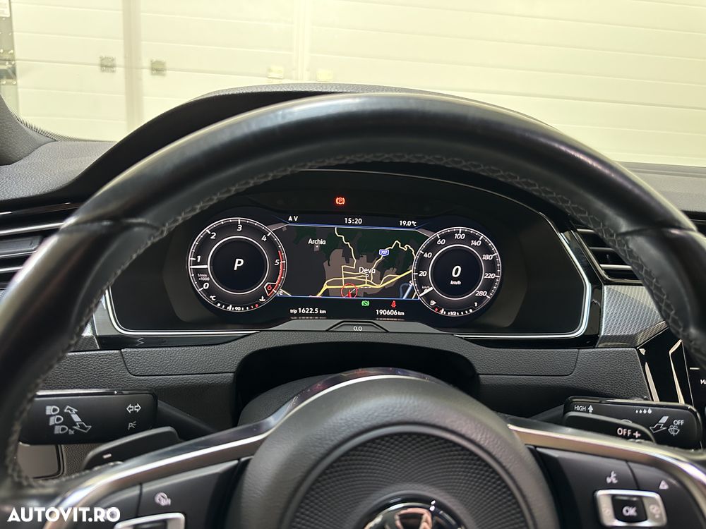 Volkswagen Arteon 2.0 TDI SCR DSG R-Line - 32