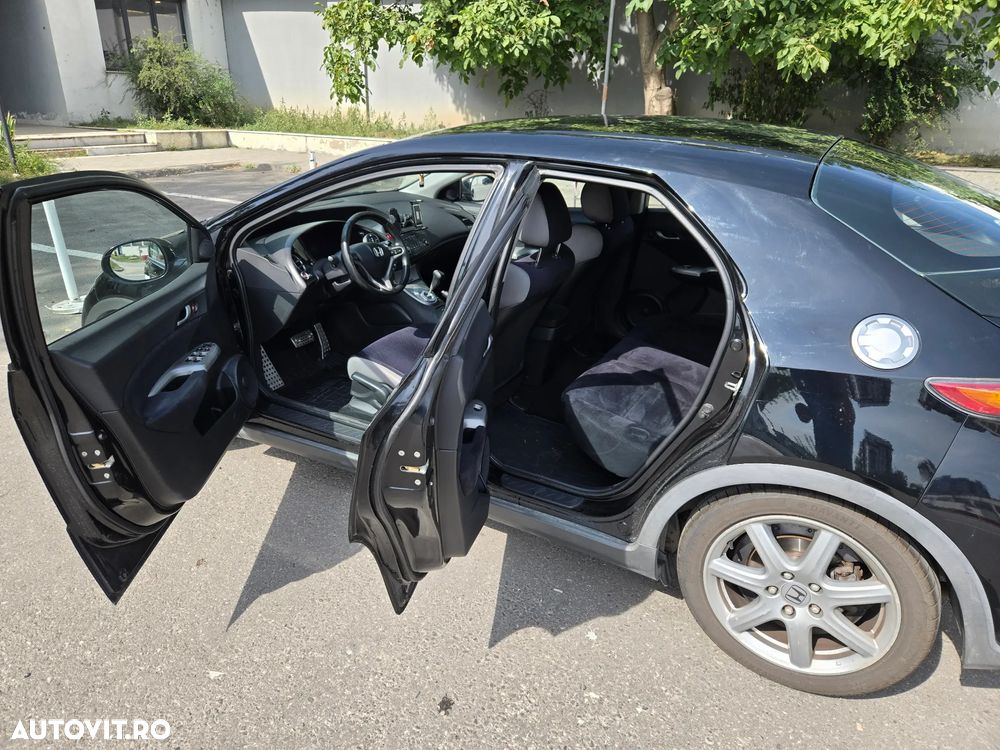 Honda Civic 1.8i-VTEC i-SHIFT Type S - 17