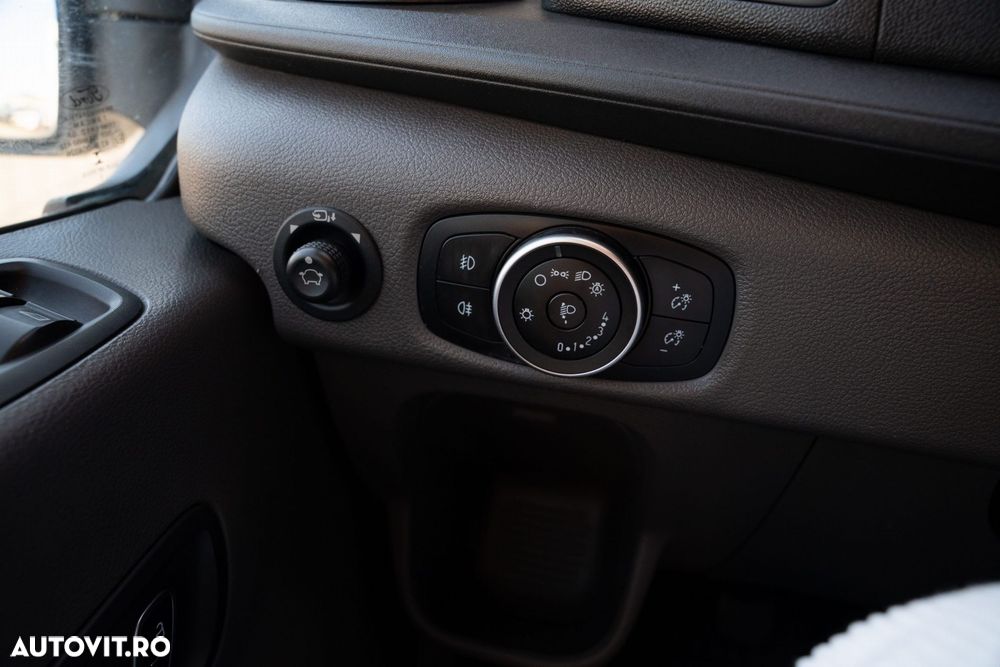 Ford Transit - 12