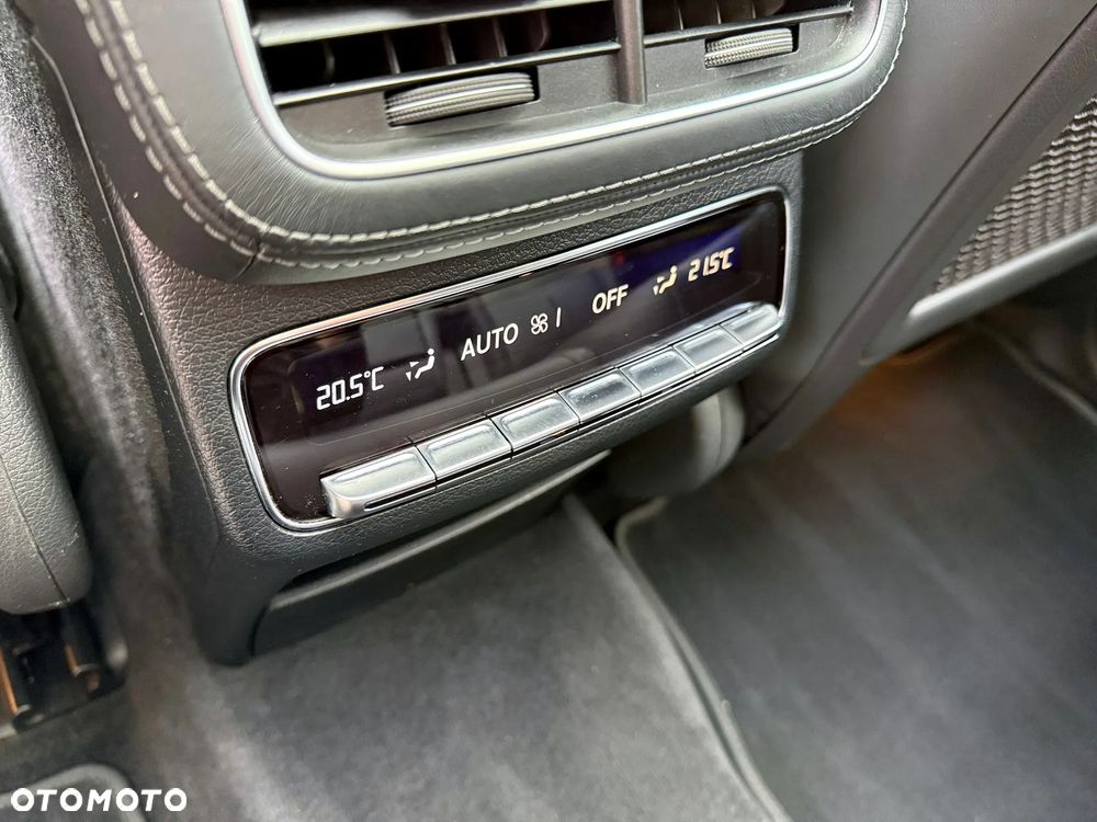 Mercedes-Benz GLS - 20