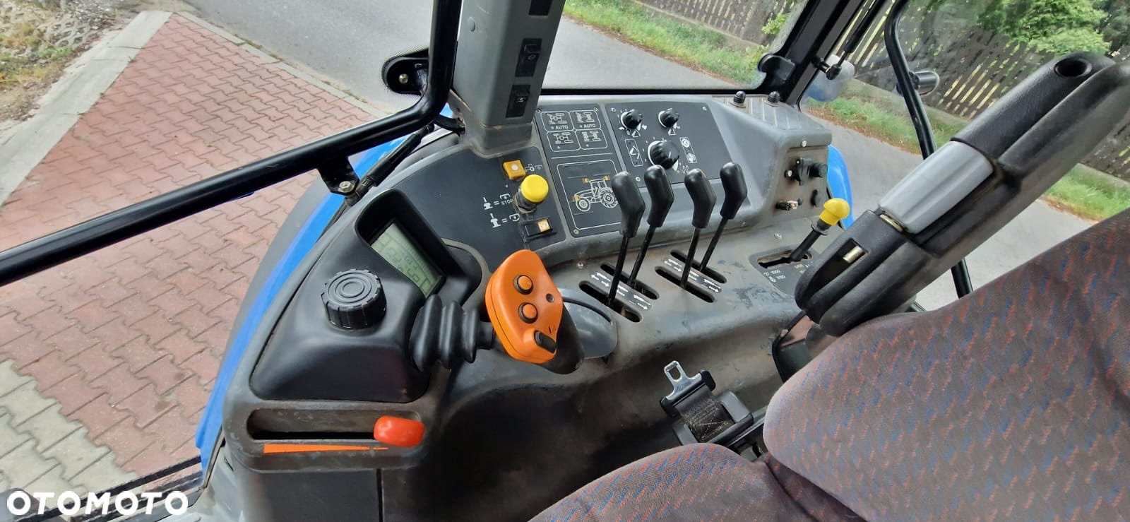 New Holland TM140 Import Oryginał Pierwszy właściciel Tuz Perfekcyjnie zadbany - 9