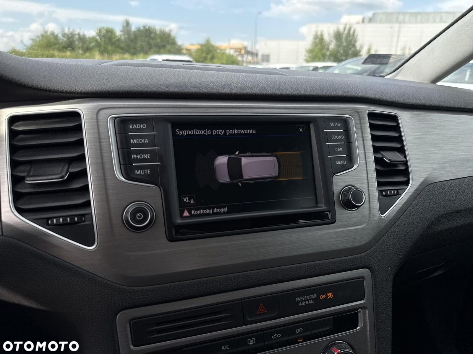 Volkswagen Golf Sportsvan VII SV 1.2 TSI BMT Comfortline - 18