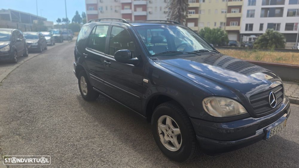 Mercedes-Benz ML 230 Standard - 2