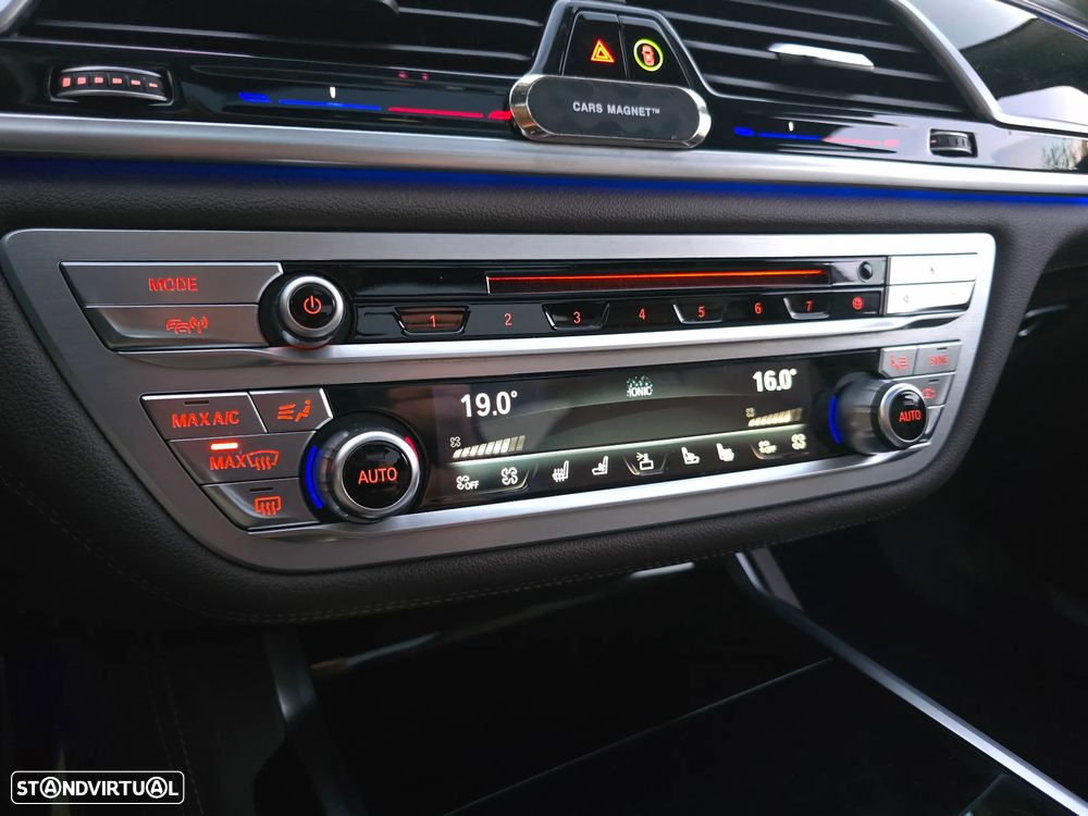 BMW 740 Le xDrive iPerformance Pack M - 31