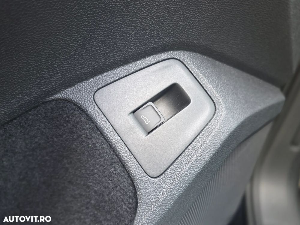 Volkswagen Tiguan 2.0 TDI 4Mot DSG R-Line - 11