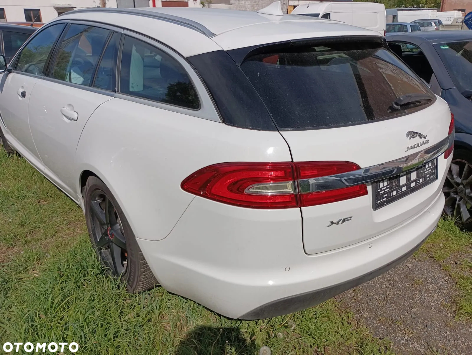 Jaguar XF 2.2 Diesel Sportbrake - 3