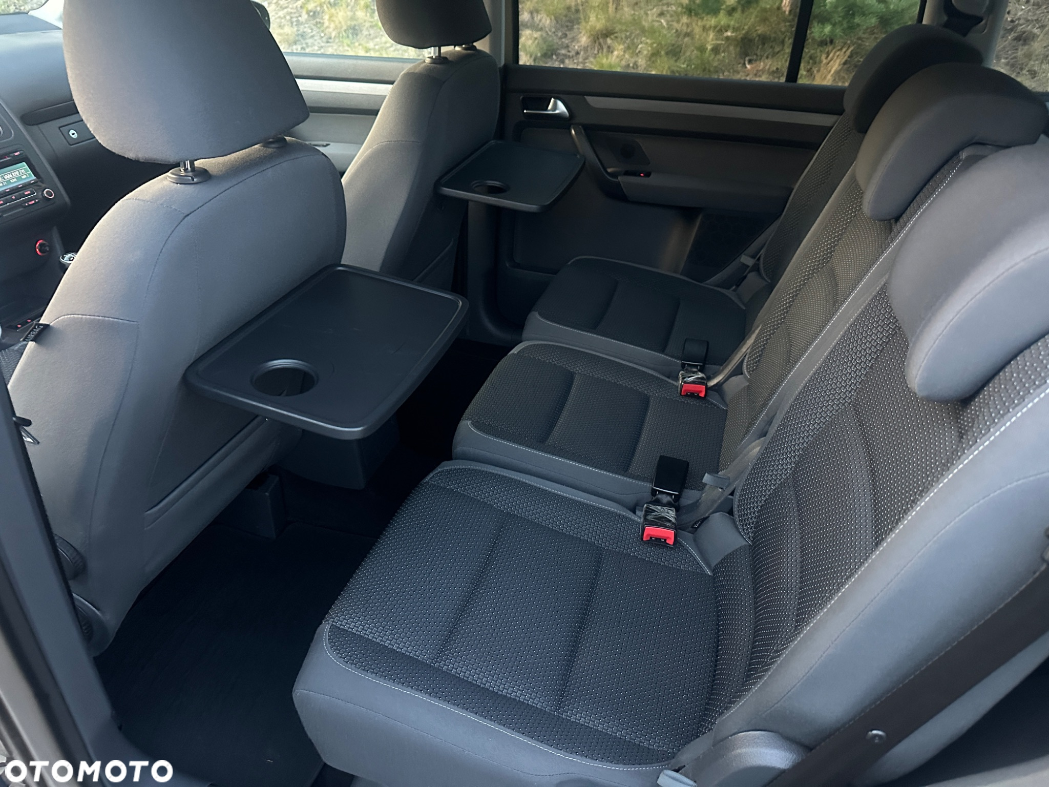 Volkswagen Touran - 8
