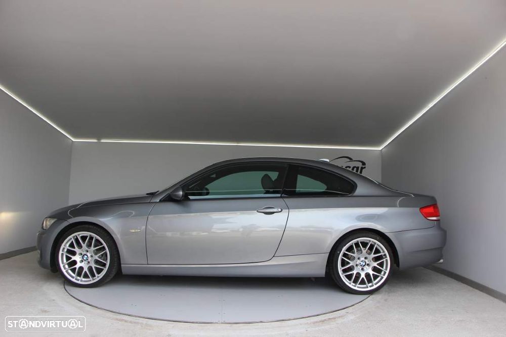 BMW 320 d Coupe - 11