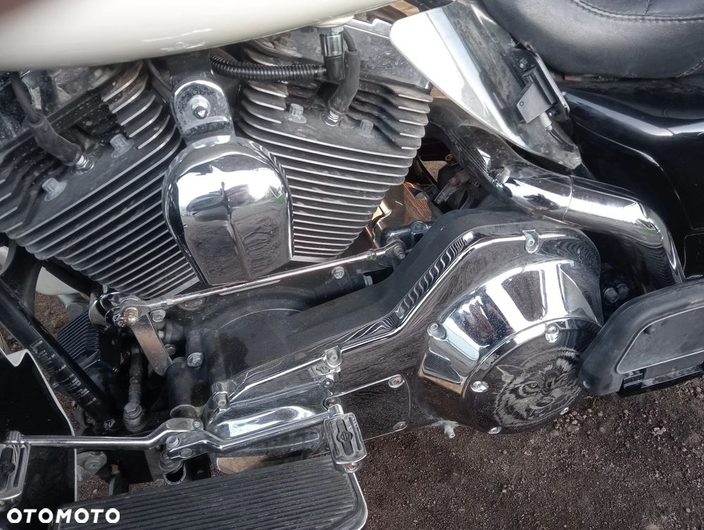 Harley-Davidson FLHT Electra Glide Standard - 6