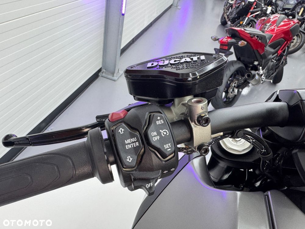 Ducati Diavel - 24