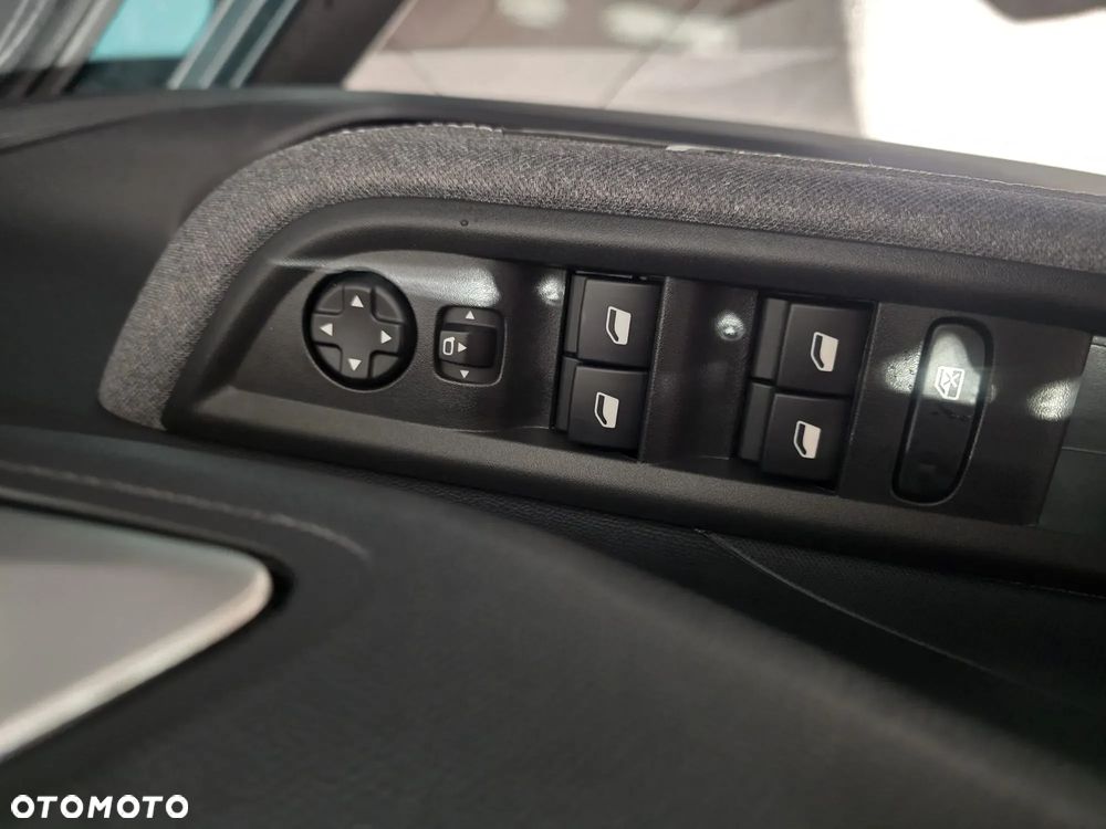 Opel Frontera 1.2 T mHEV GS eDTC6 - 14