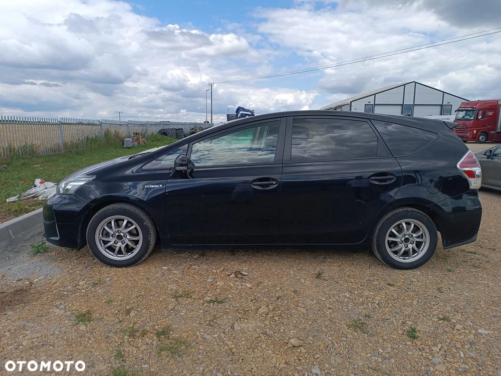 Toyota Prius+ (Hybrid) Executive - 17