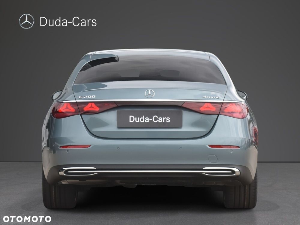 Mercedes-Benz Klasa E 200 mHEV 4-Matic Exclusive 9G-Tronic - 6