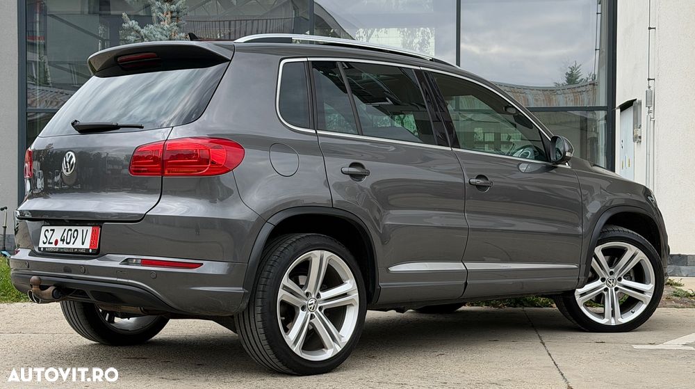 Volkswagen Tiguan - 11