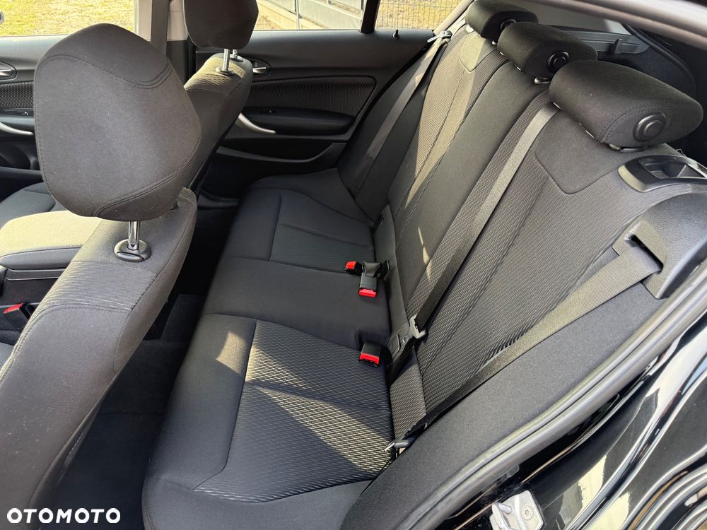 BMW Seria 1 116i Edition M Sport Shadow - 24