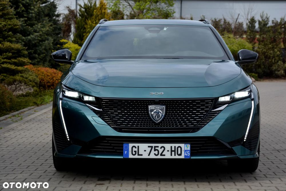 Peugeot 308 180 e-EAT8 GT - 31
