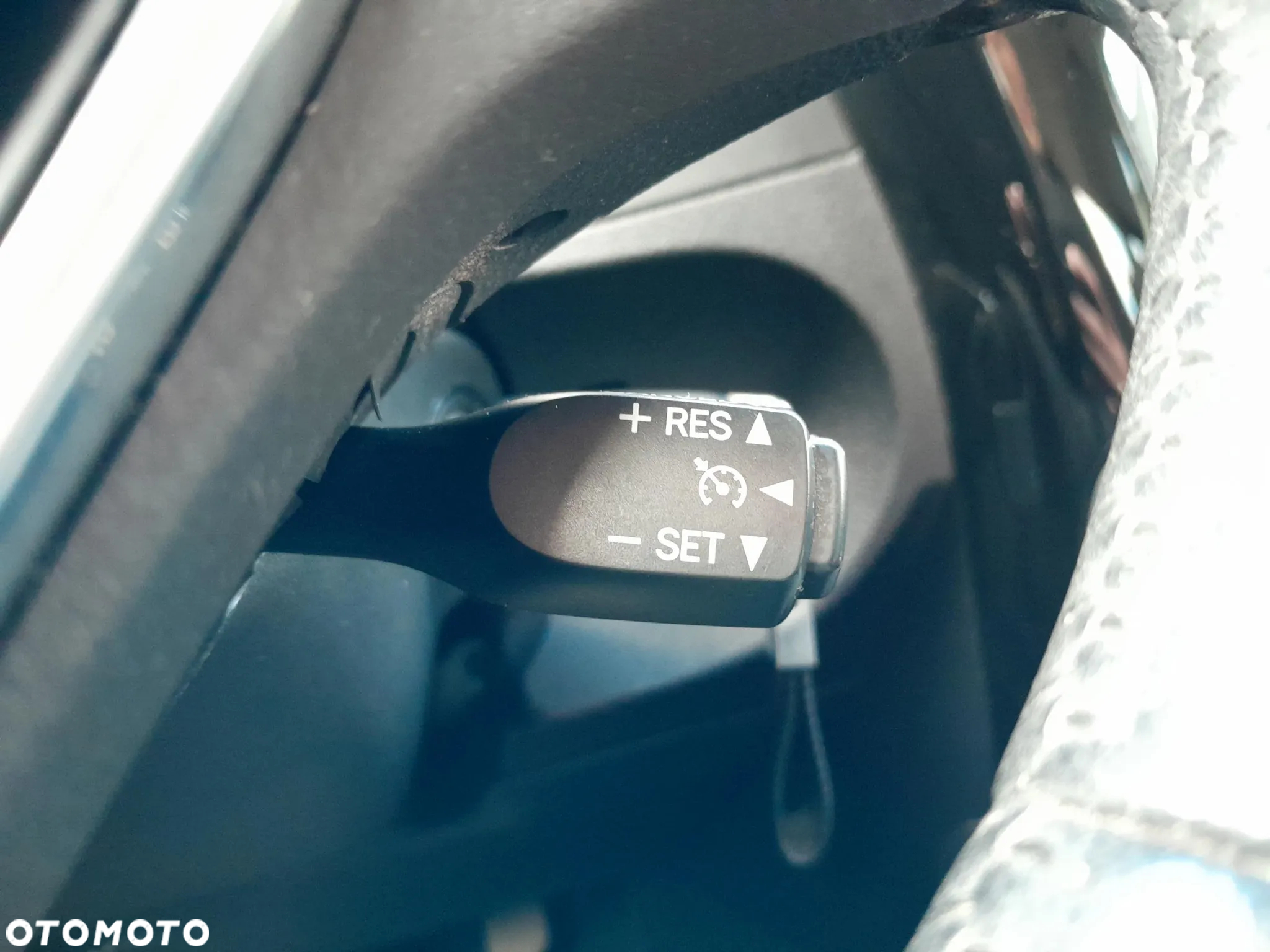 Toyota Corolla 1.6 Premium - 26