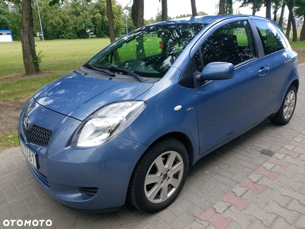 Toyota Yaris - 1