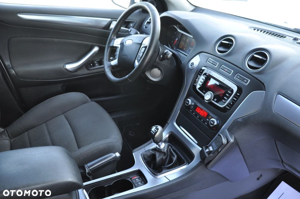 Ford Mondeo 2.0 TDCi Titanium S - 13