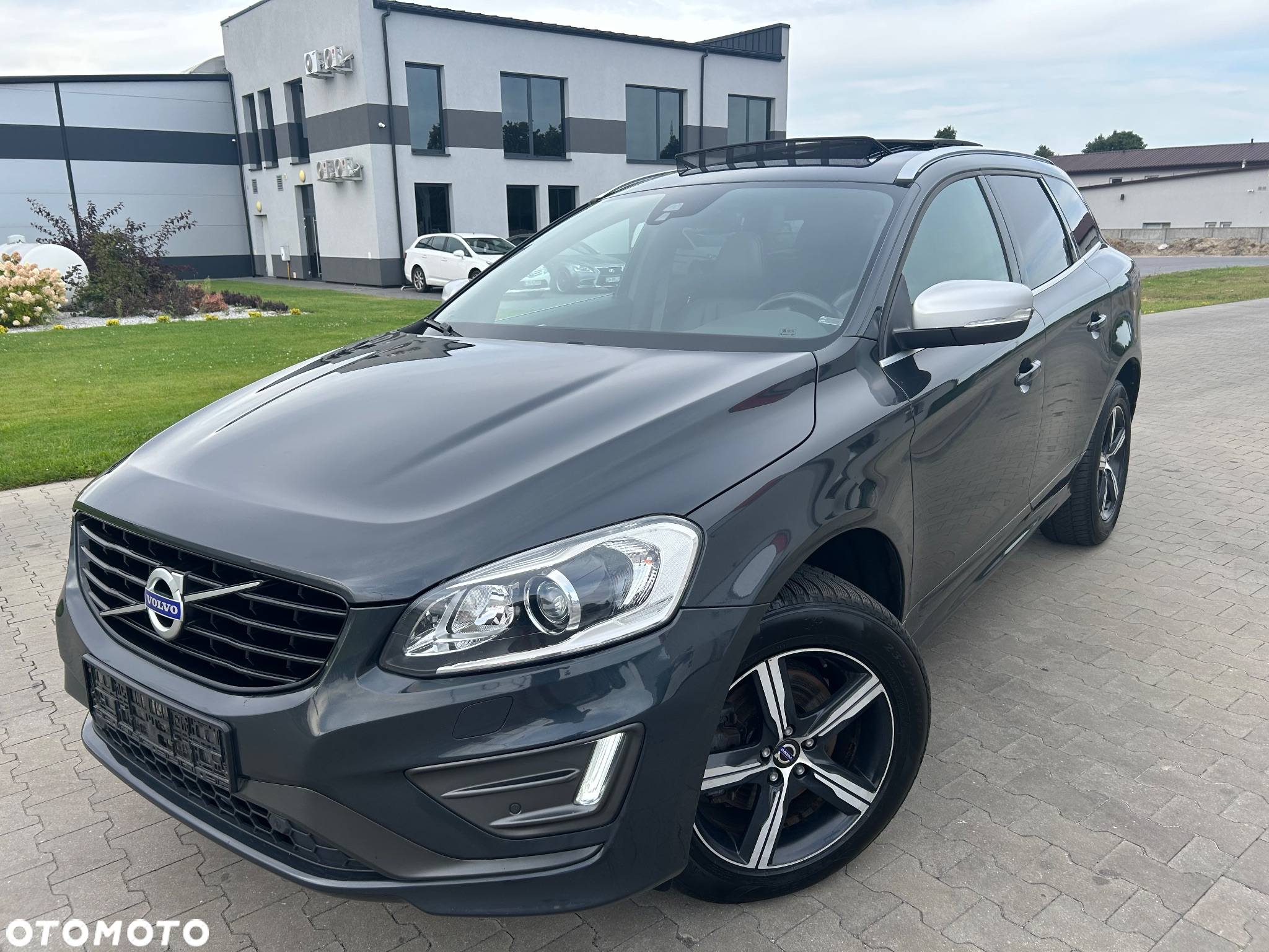 Volvo XC 60 D4 Drive-E R-Design Summum - 5