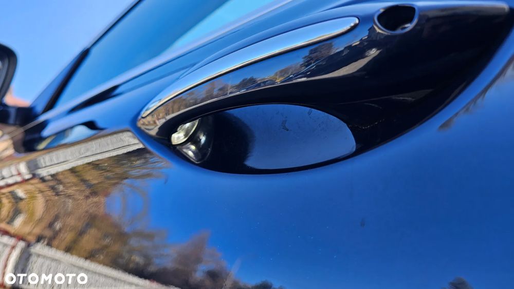 BMW Seria 5 525d xDrive - 14