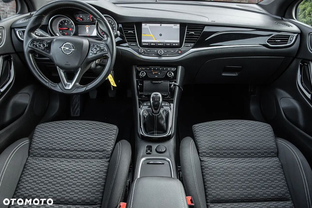 Opel Astra 1.4 Turbo Business - 26