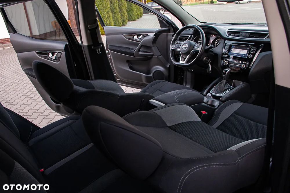 Nissan Qashqai 1.2 DIG-T Visia Xtronic EU6 - 23