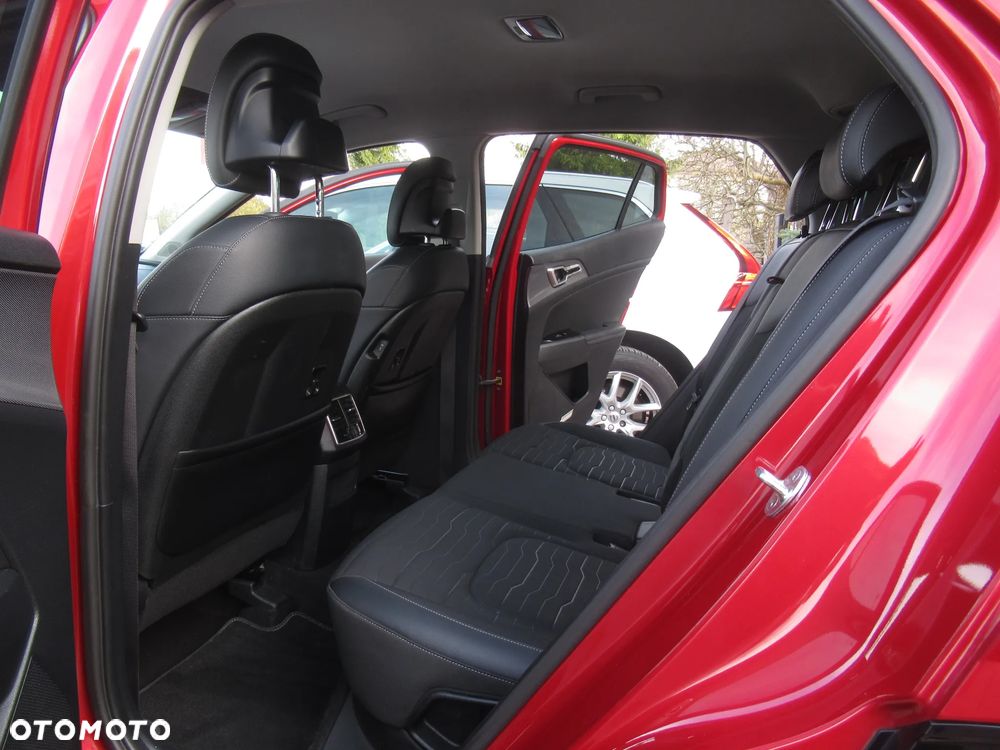 Kia Sportage 1.6 T-GDI MHEV Business Line 2WD DCT - 7