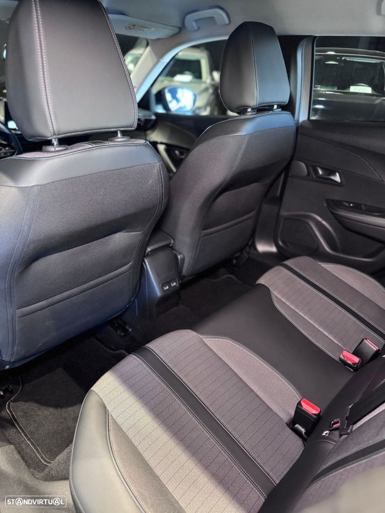 Peugeot 2008 1.2 PureTech Allure Pack - 45