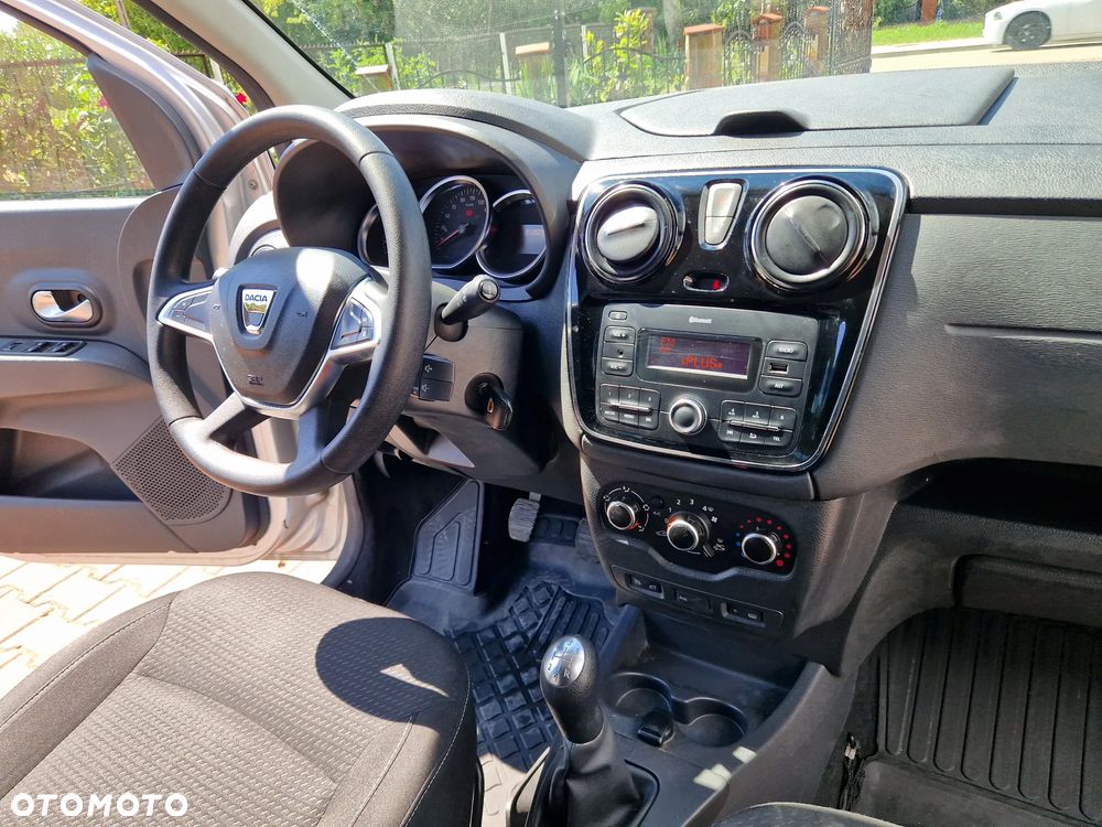 Dacia Lodgy 1.6 SCe Laureate S&S - 22