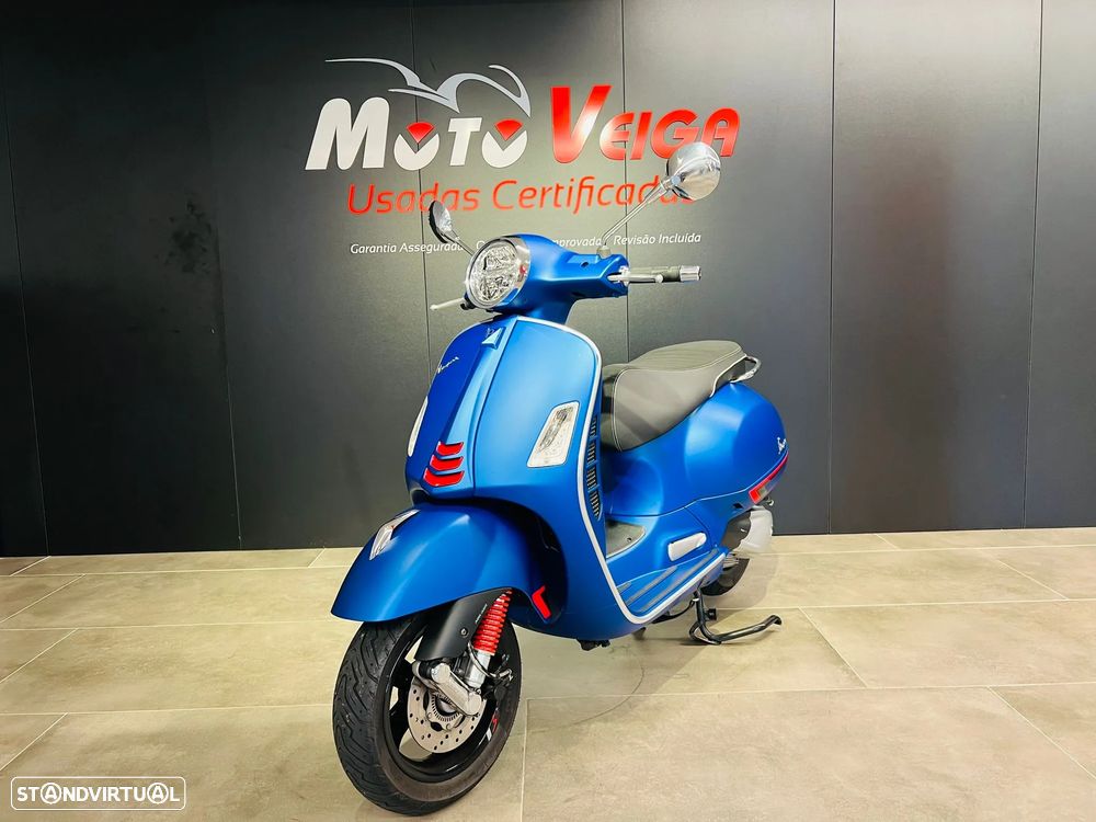 Vespa GTS Super Sport 300 - 8