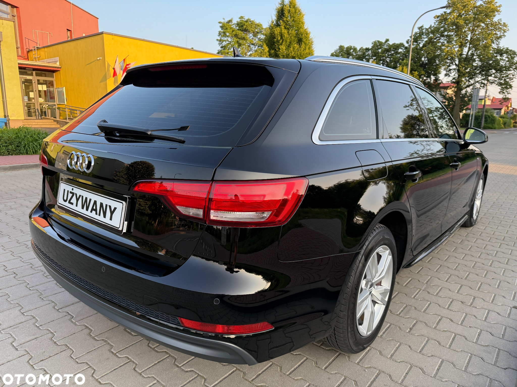 Audi A4 Avant 2.0 TDI DPF S line Sportpaket - 10