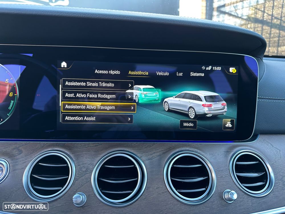 Mercedes-Benz E 300 de 4Matic 9G-TRONIC AMG Line - 21